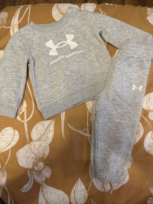 Продавам бебешки дрешки без забележки като нови!