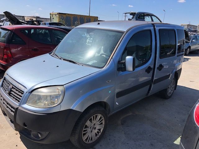 Dezmembrez Fiat Doblo an 2008 1.3 Multijet