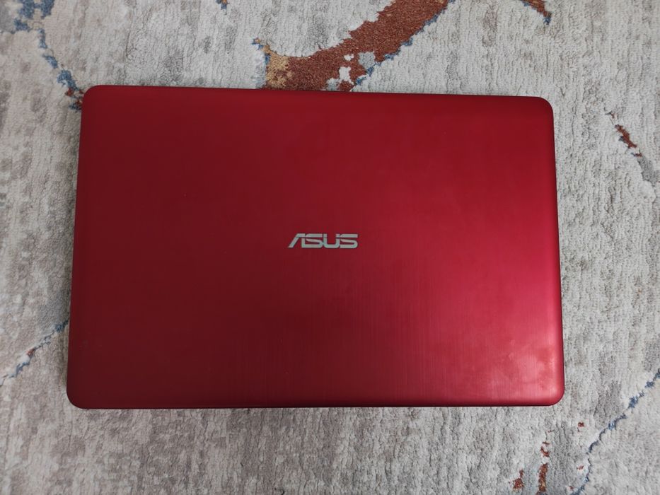 Рабочий Ноутбук Б/у, нету винды, ASUS