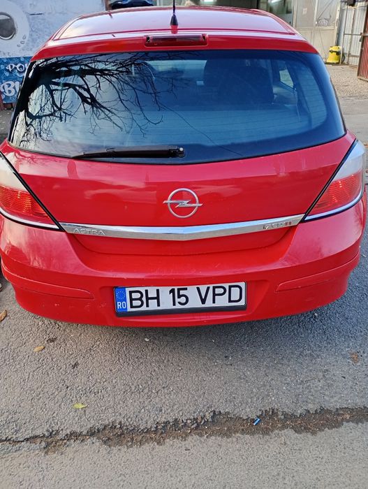 Vând Opel Astra H