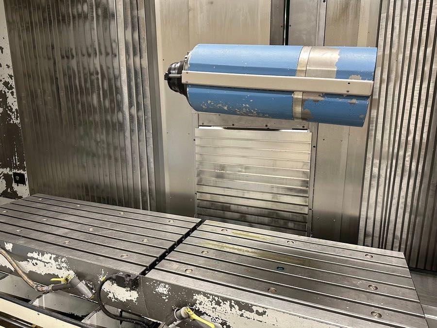 Centru de prelucrare CNC cu 4 axe AXA VHC 2S