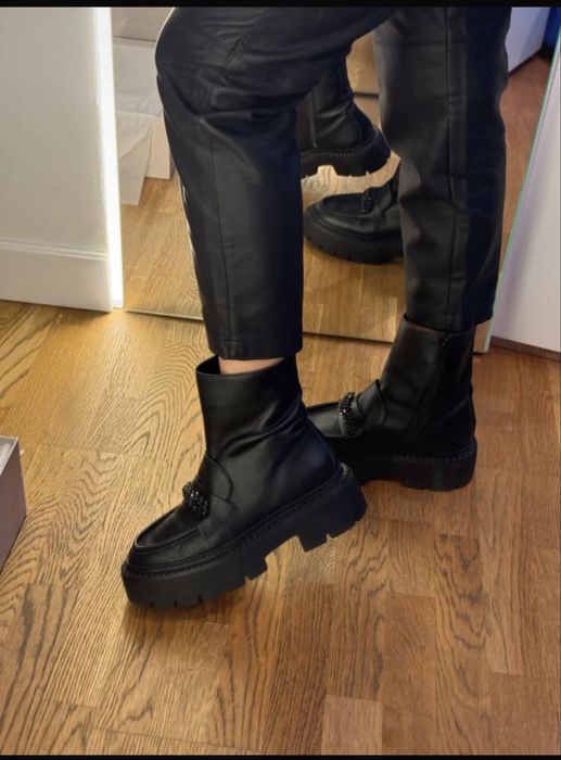 Ghete/bocanci  Jimmy Choo ORIGINALE