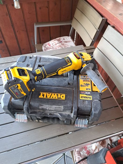 Flex Dewalt DCG 409