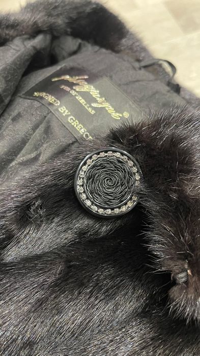 Продам норковую шубу