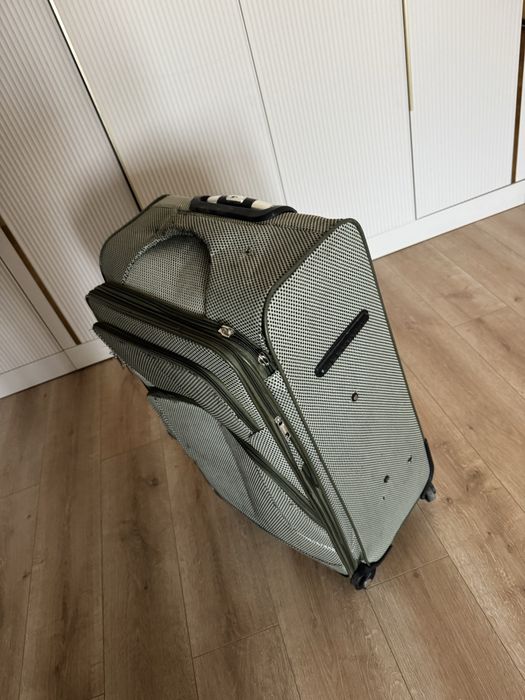 Продам Чемодан за 5000