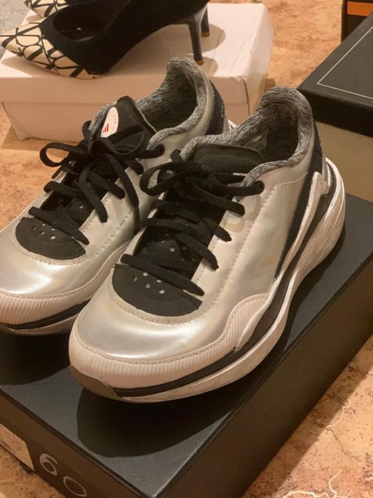 Продам кросовку 37 размер