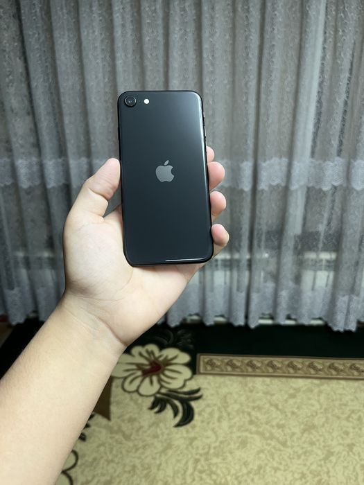 IPhone Se 2020 в идеальном состоянии/обмен