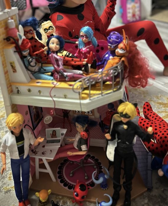 MIRACULOUS Casa lui Marinette+ papusi