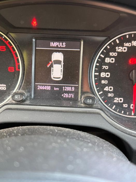 Audi Q5 2.0 TDI – Manual