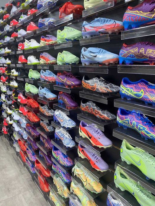 Sarakanojka. Сороконожка. Skidka. Adidas. Nike. Dastavka bor