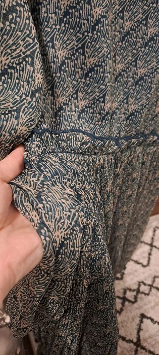 Rochie din mătase verde cu crem