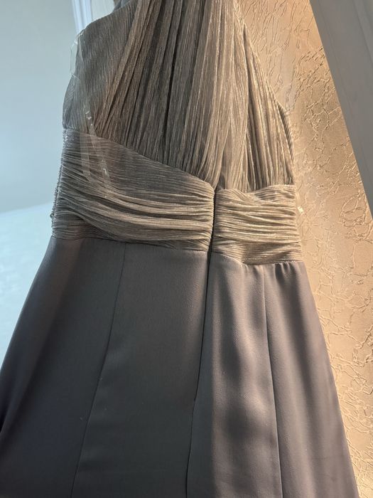 Официална рокля