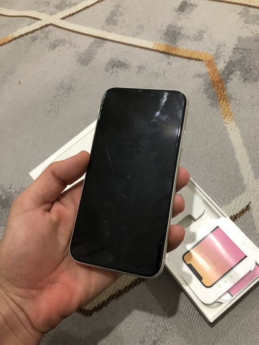 Айфон 11 срочноо полни камплект оригнал