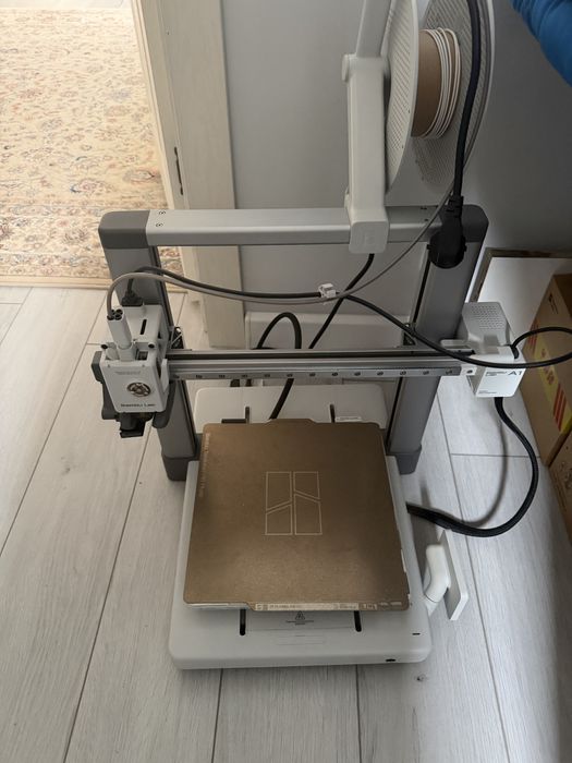 Продам 3д принтер bambu lab A1