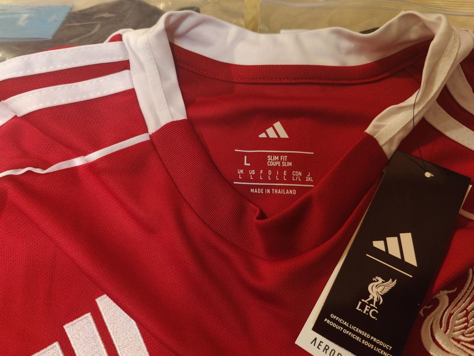 Футболен екип Liverpool с дълъг ръкав 2025/2026 Home