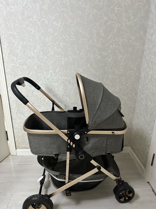 Срочно продаю коляску