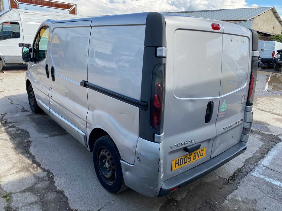 DEZMEMBREZ OPEL VIVARO 1.9 DTI 74 KW 101 cp tip F9Q 2005 import UK