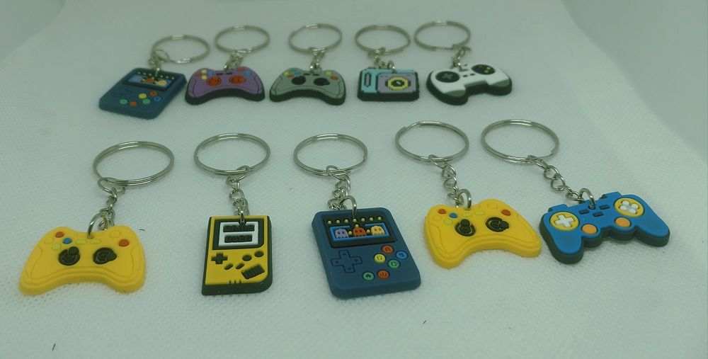 Набор 10 брелков.