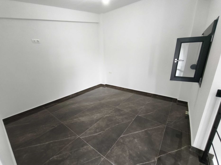 Продава нова къща 58м2 с басейн и двор 120 м2 в Паралия Врасна, Гърция