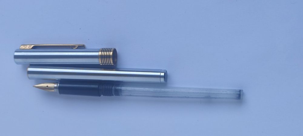 Lot stilou Parker Vector Inox set Parker stilou Aurora