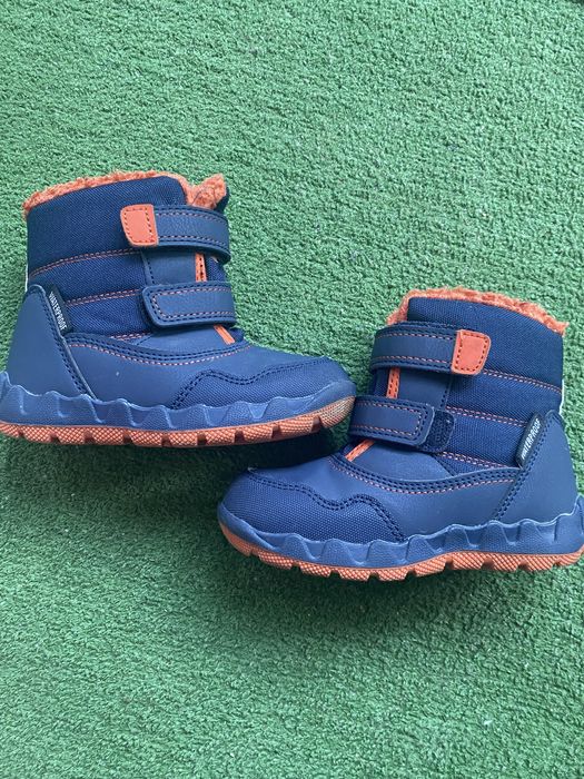 Продавам детски апрески 24 номер