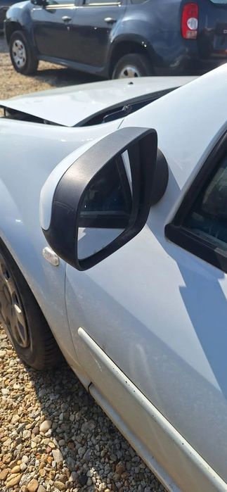 OGLINDA DACIA LOGAN/SANDERO 2008-2012