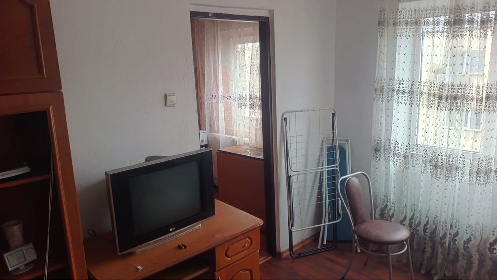 Inchiriez garsoniera