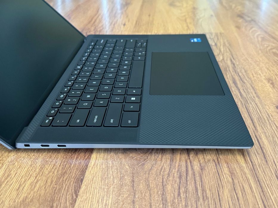 15.6 100% sRGB i7-12800H DELL Precision 5570 32GB DDR5/512GB/RTX A1000