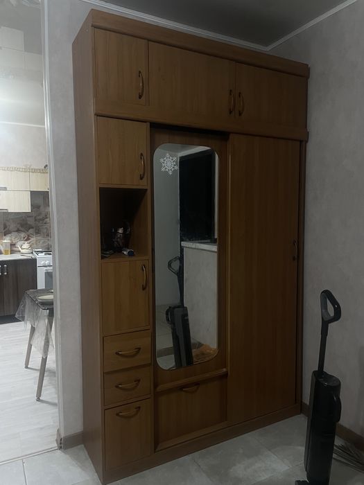 Шкаф для прихожей