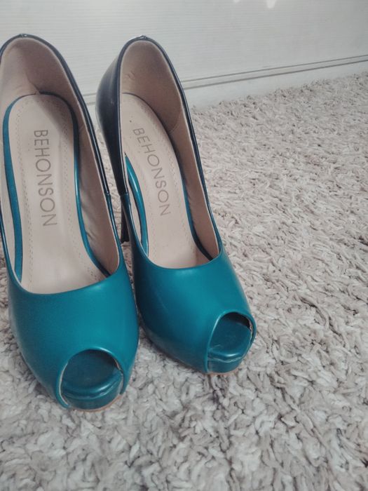 Женские туфли 35 размера