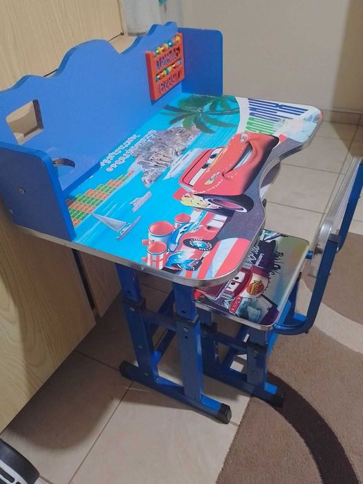 Детски чин със столче