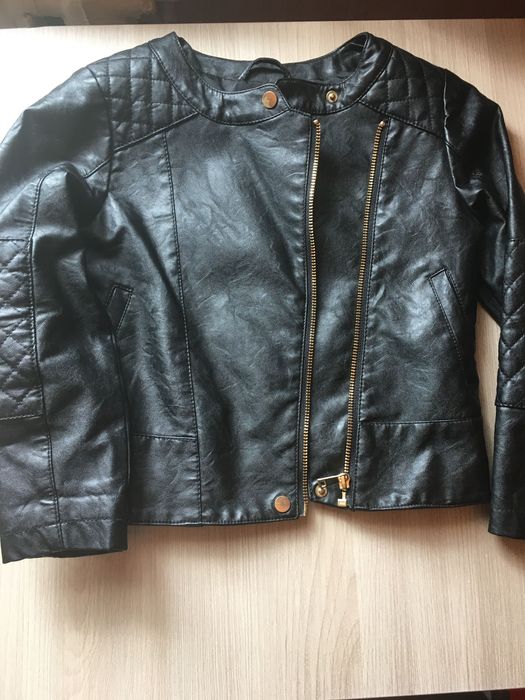 Кожаная куртка на девочку