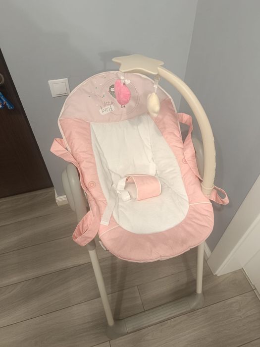 Vând scaun înalt 2 in 1 cadru reglabil , pliabil , până la 15 kg