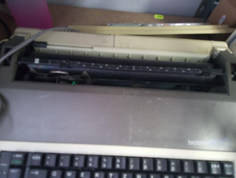 Mașină de scris Brother ax-10