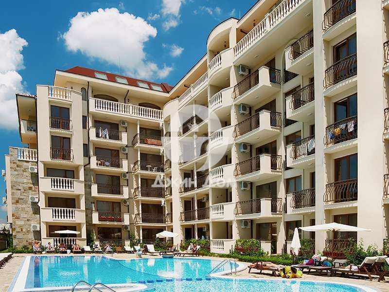 Продава се Двустаен апартамент в к.к. Слънчев бряг - 68 кв.м за 1368 €/кв.м - Снимка #12