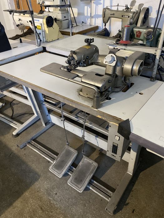 Masina pt cusut ascuns intre straturi-Strobel