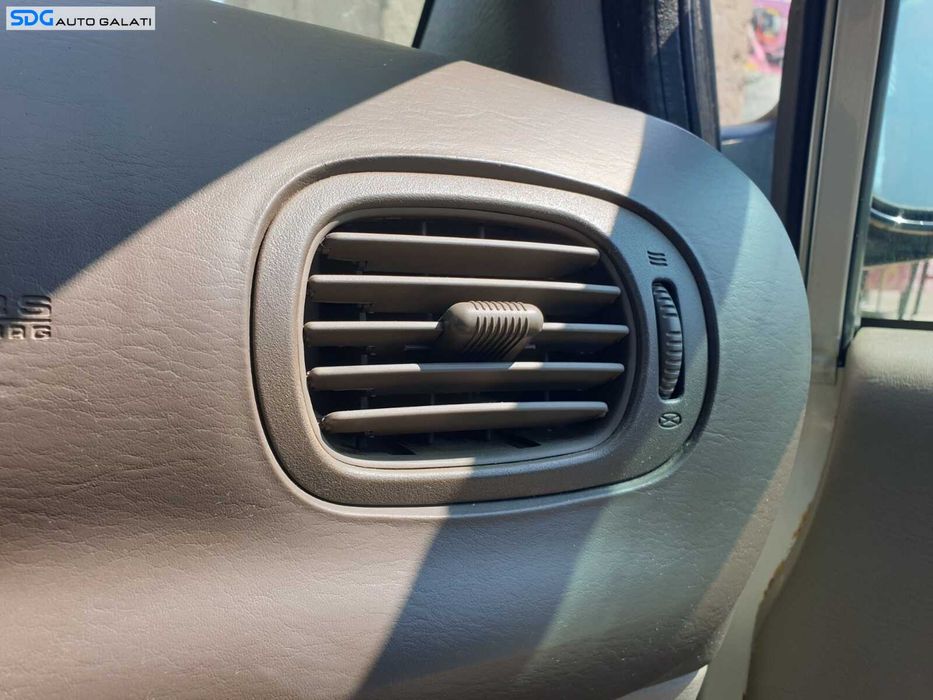 Gura Grila Aerisire Ventilatie Bord Dreapta Chrysler Voyager IV 2001 - 2008 [K0029]