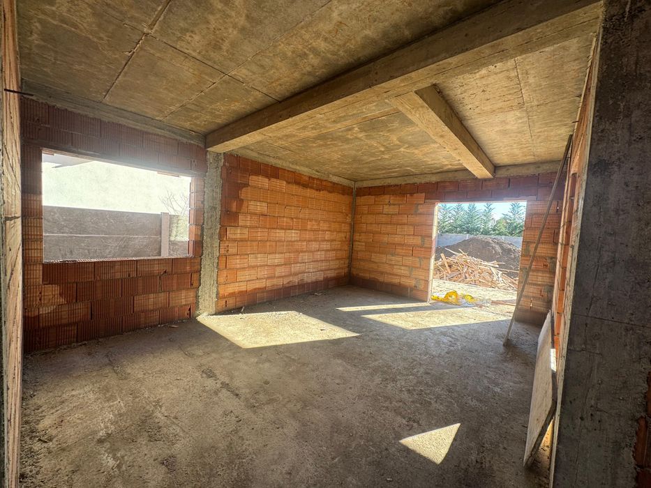 Propietar vand duplex