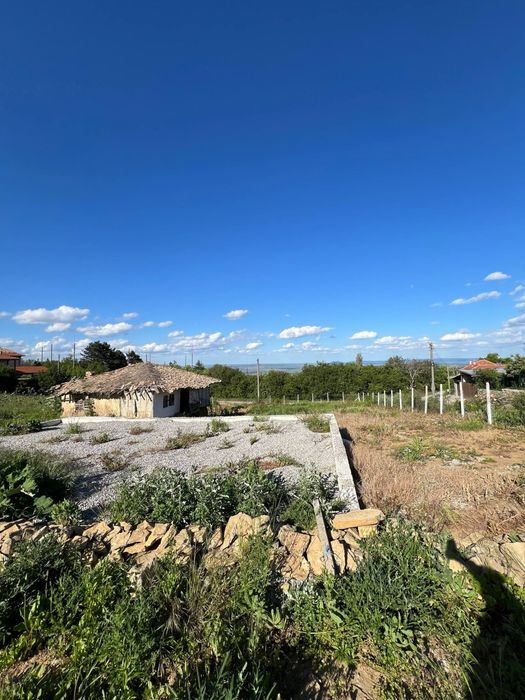 УПИ с къща С. Момино Гр. Търговище