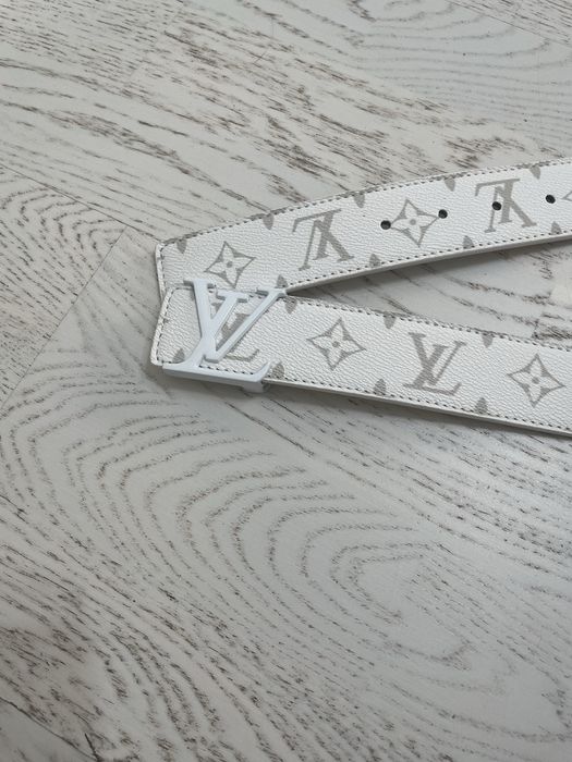 Curea louise vuitton