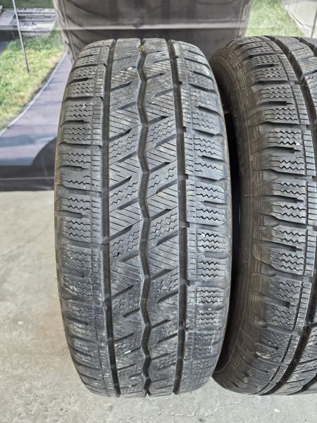 215/60/17C HANKOOK 2бр