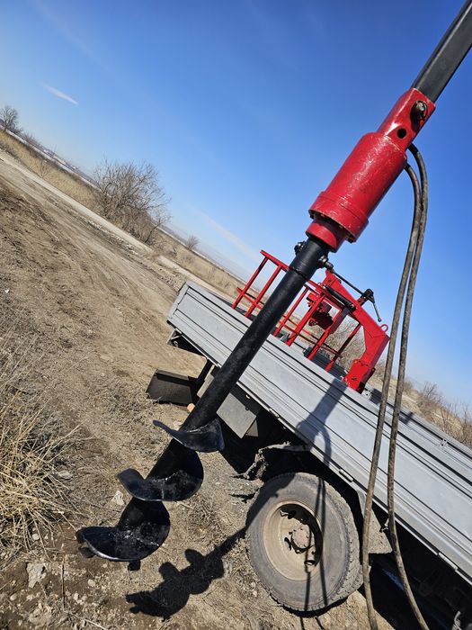 Манипулятор, ямобур, вышка.