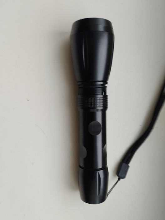 Фонарик тактический