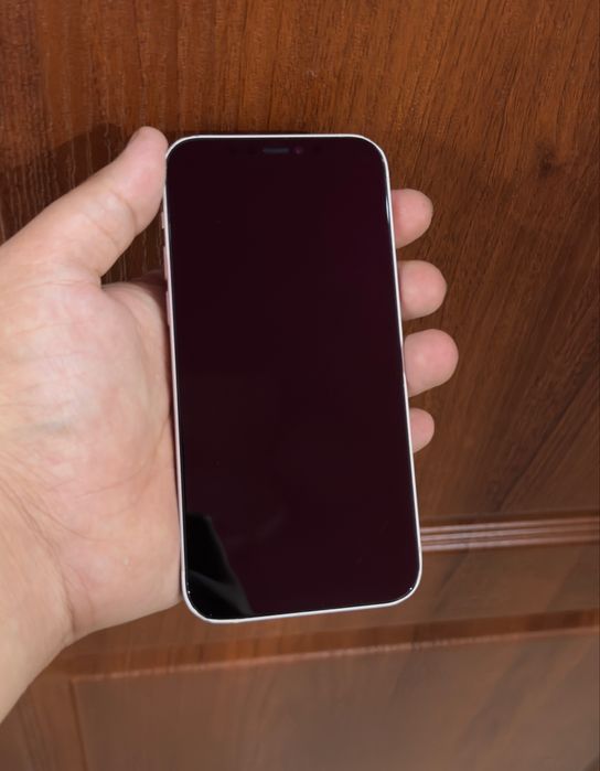 Продам iPhone iPhone 12
