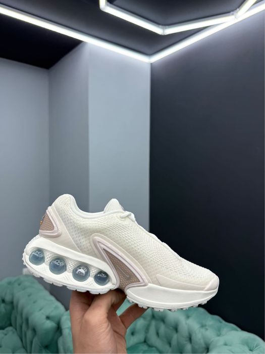 Nike Air Max DN white