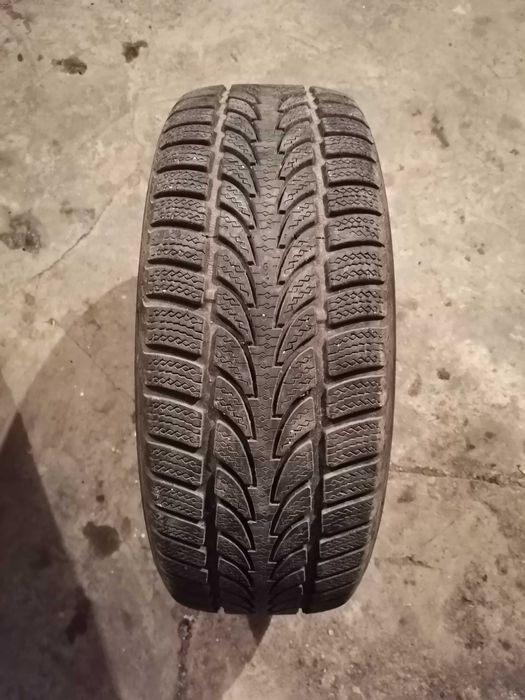 Продавам 1 брой зимна гума 205.55.16 дот 2019 Nokian