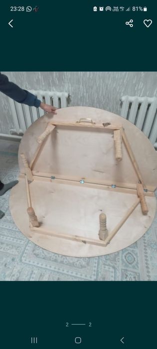 Срочно продам круглый стол