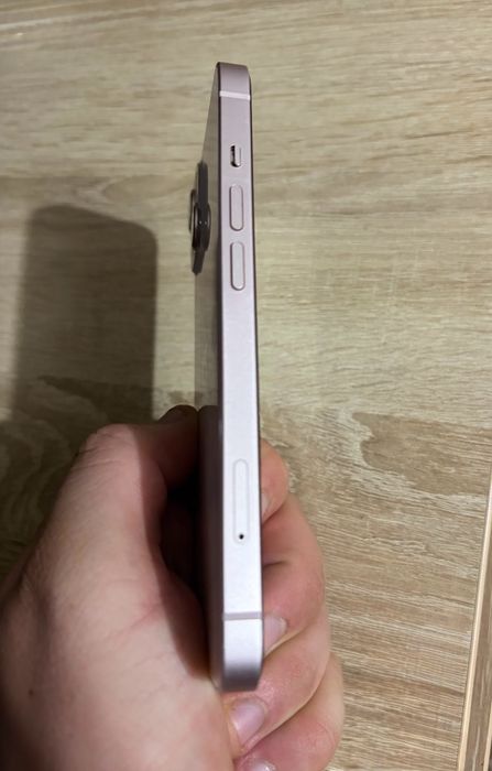 iPhone 13 Pink – 128 GB – Stare foarte bună