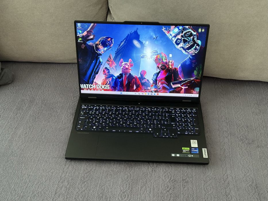 Геймърски Лаптоп 16'QHD+ 240Hz Core i9-14900HX RTX 4090 16GB Lenovo Legion 7 Pro 32GB DDR5 2TB SSD