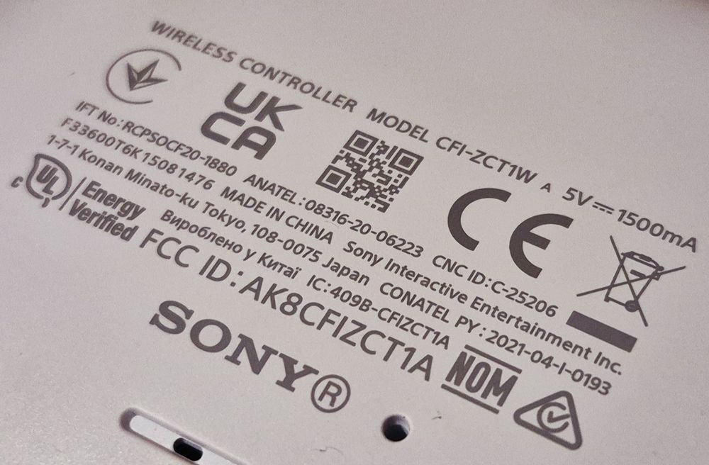 Consola PlayStation 5 Digital Slim 1TB controller dual sense white